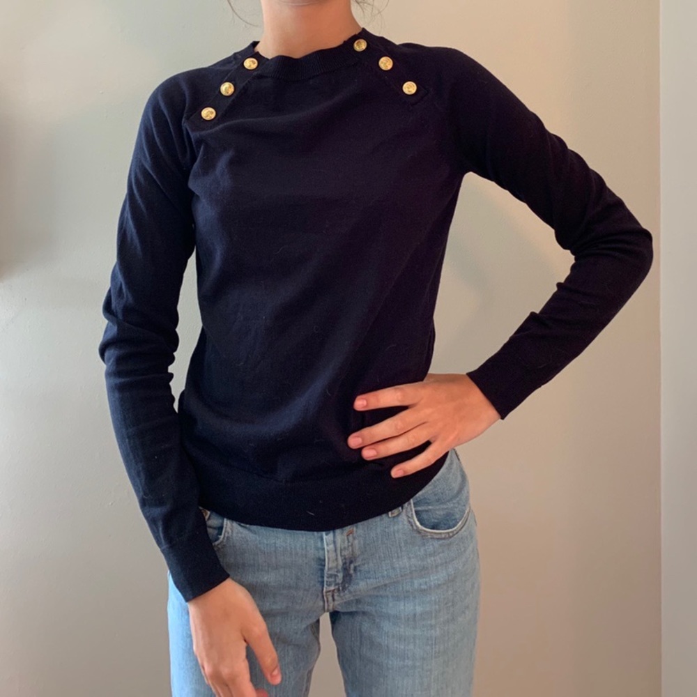 H&M light knit sweater!
